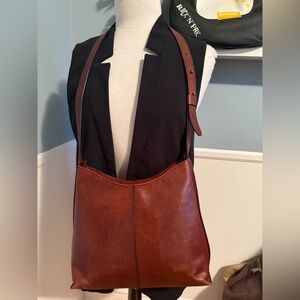 Elegant Brown Leather Crossbody Bag